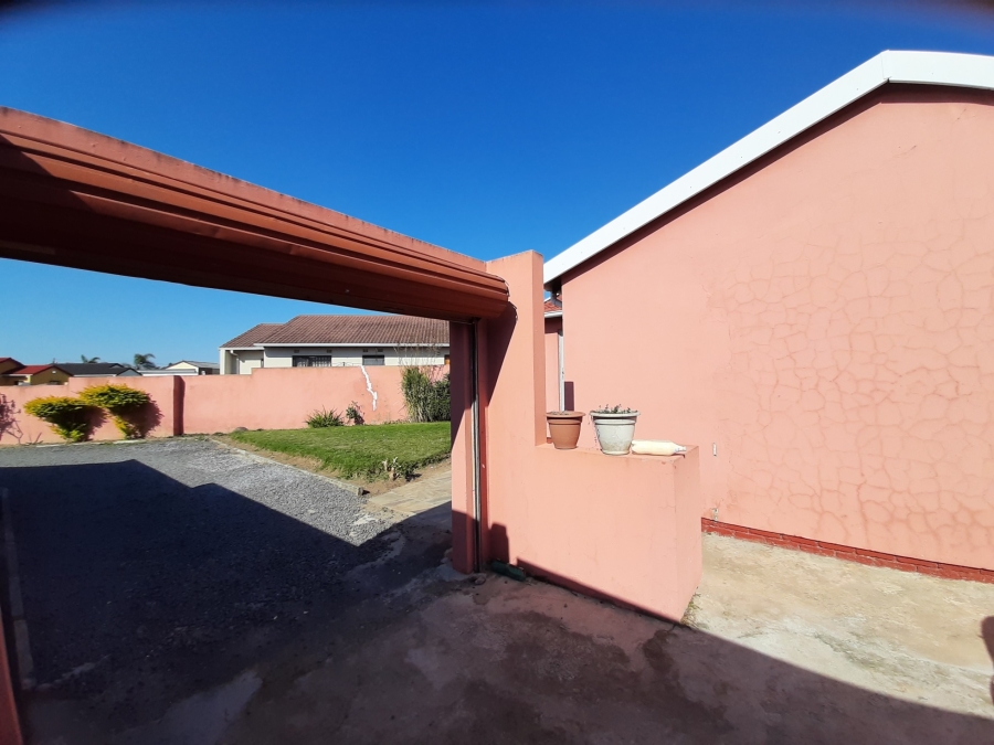 3 Bedroom Property for Sale in Amalinda North Eastern Cape